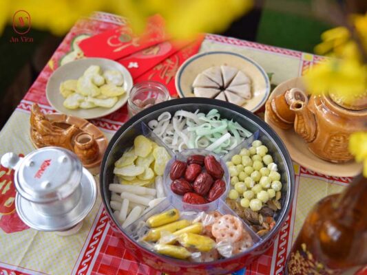 trang trí bánh kẹo ngày tết mang ý nghĩa may mắn
