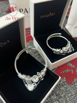 Quà Tặng Valentine Cho Nữ: Trao Gửi Yêu Thương Ngọt Ngào qua-tang-valentine-cho-nu